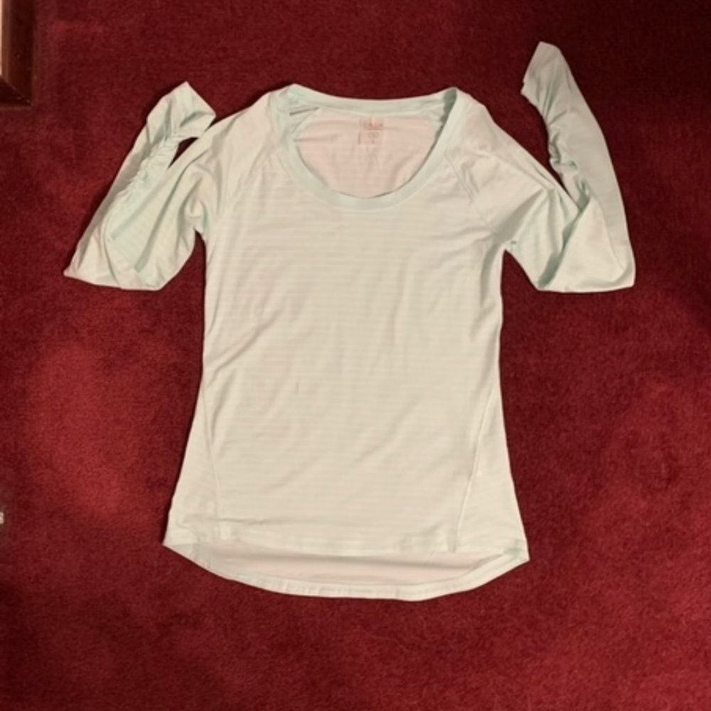 Calia by Carrie Underwood Long Sleeve shirt with Rouched Sleeves Womens S
